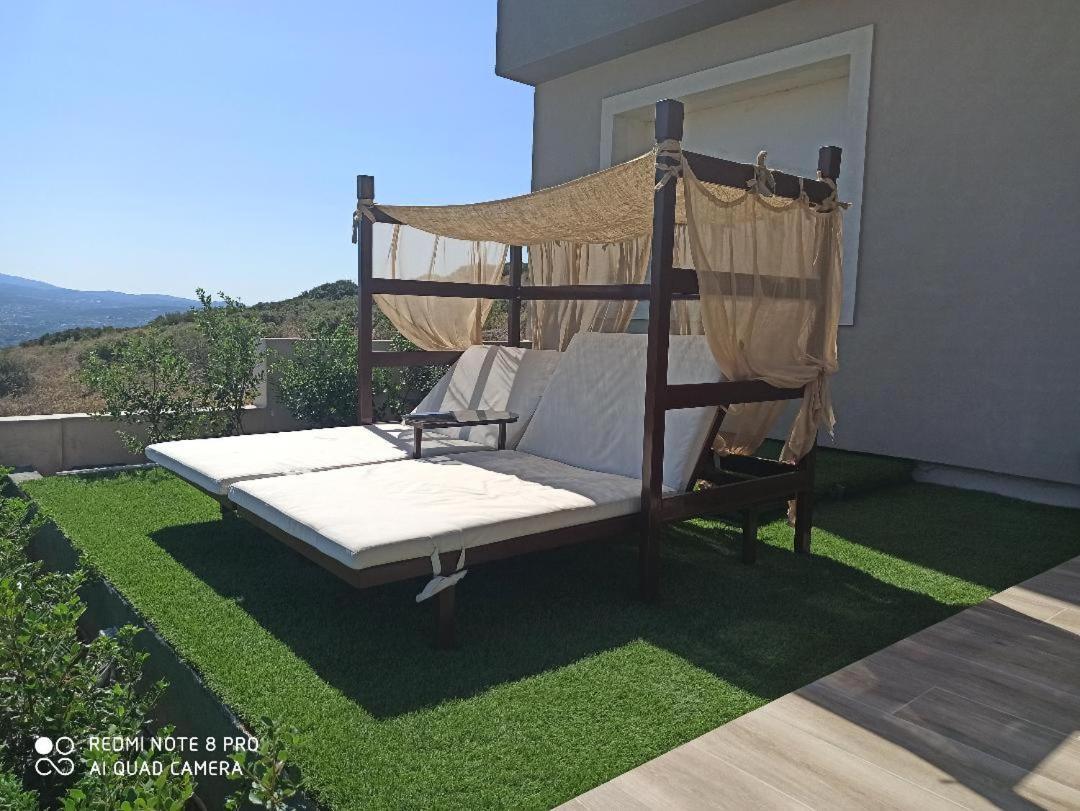 Chalkida Hilltop Apartments المظهر الخارجي الصورة